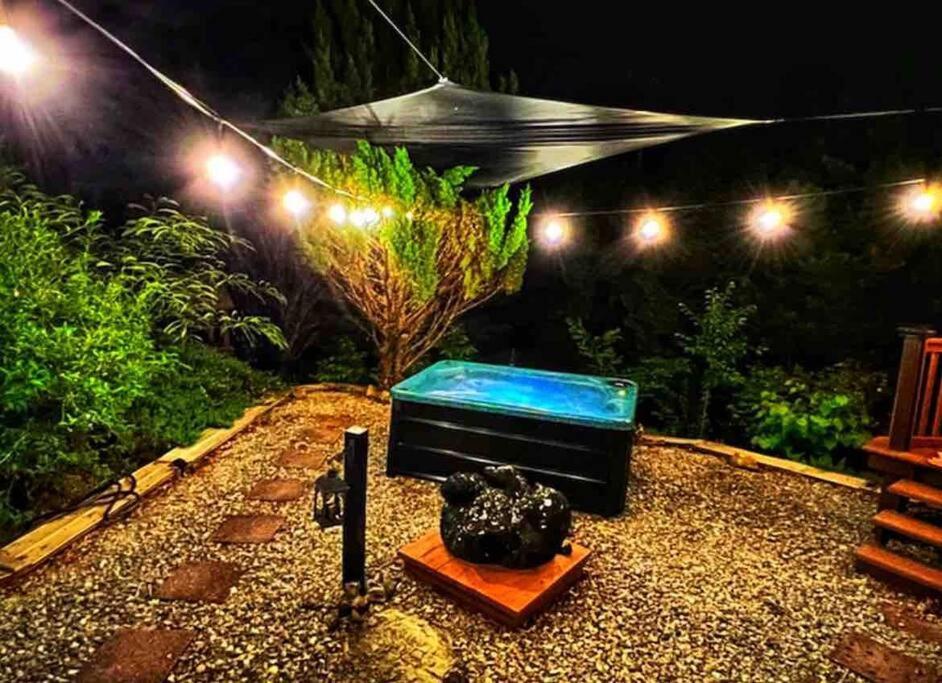 Tiny House, Wifi,Hot Tub,Secluded Βίλα Cosby Εξωτερικό φωτογραφία